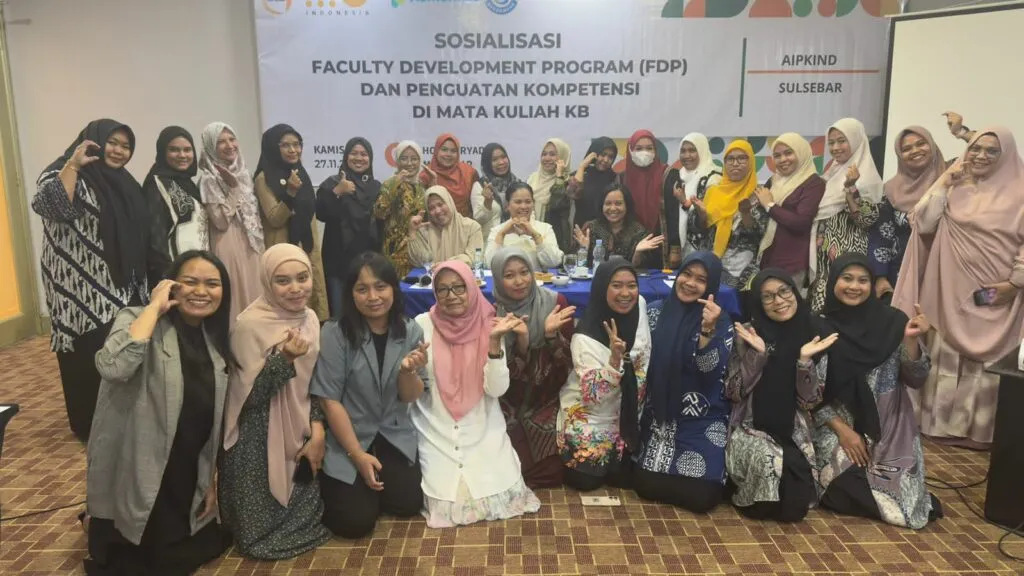 AIPKIND Sulselbar Selenggarakan Sosialisasi FDP dan Penguatan Kompetensi Mata Kuliah KB
